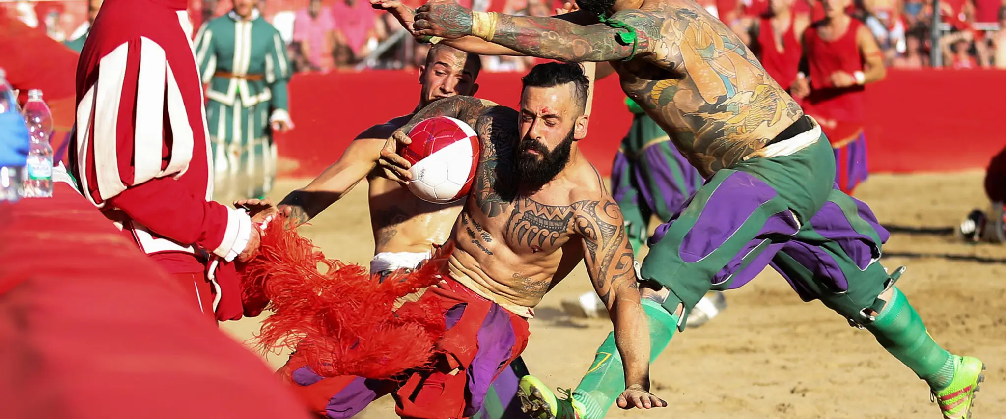 Calcio Storico Fiorentino in Piazza Santa Croce, tradizione storica di Firenze
