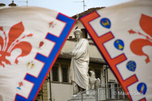 Bandierai degli Uffizi flagshow Calcio Storico Piazza Santa Croce Firenze flag wavers - Mauro Sani ph ©
